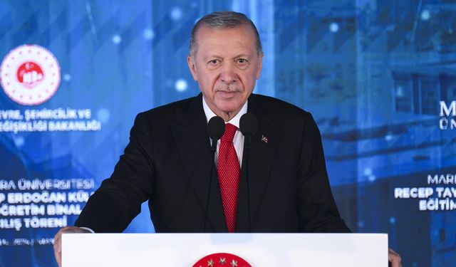 Cumhurbaşkanı Erdoğan 3 kişiyi görevden aldı: Bakanlıklarda önemli değişiklik