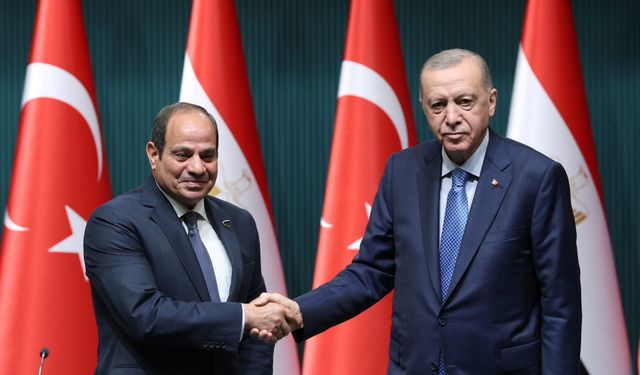 Cumhurbaşkanı Erdoğan, Sisi ile aynı masada: İki ülke arasında 17 anlaşma