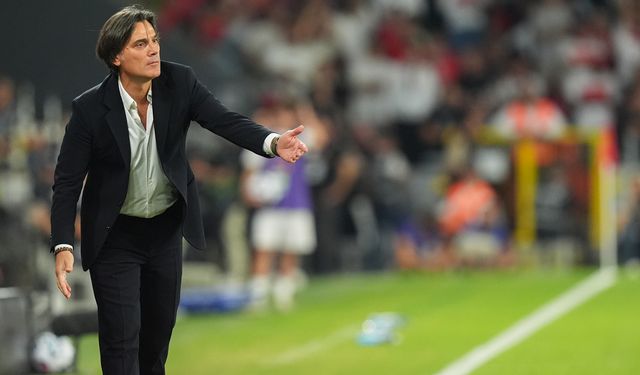 Montella'dan Kerem Aktürkoğlu'na övgü dolu sözler: Sırtında 9 yazmıyordu ama...