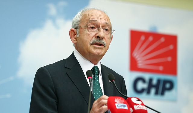 Kemal Kılıçdaroğlu'ndan Özgür Özel'e sert eleştiri: Biz yalnızca halk için ayağa kalkarız