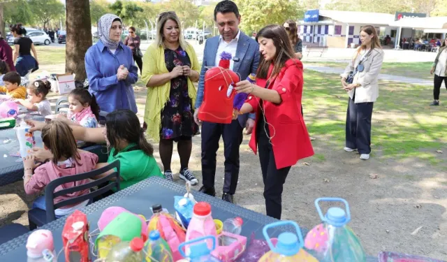 İzmir Bayraklı'da çocuklar ve anneler doğa için atölyede buluştu