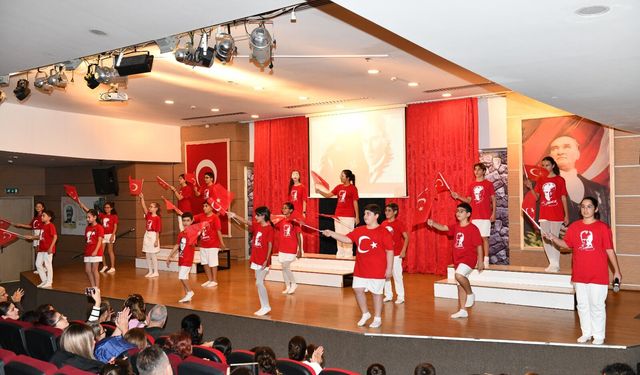 Çiğli'de duygu dolu gösteri: “O’nun Sayesinde” oratoryosuna yoğun ilgi