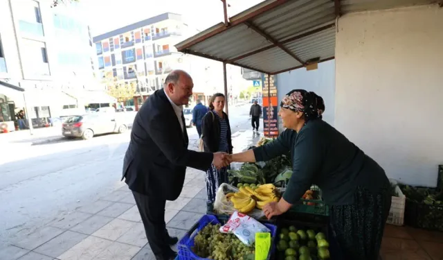 Menderes'te Başkan Çiçek esnafla buluştu: Halkın içinden geldim, halkla kalacağım