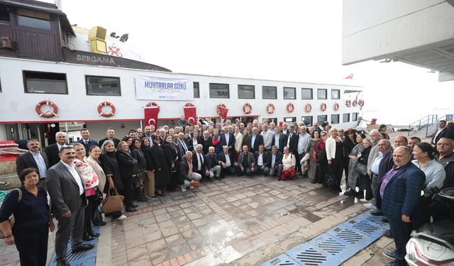 İzmir Körfezi'nde 'muhtarlar buluşması': Mahallelerin ihtiyaçları özel toplantıda konuşuldu