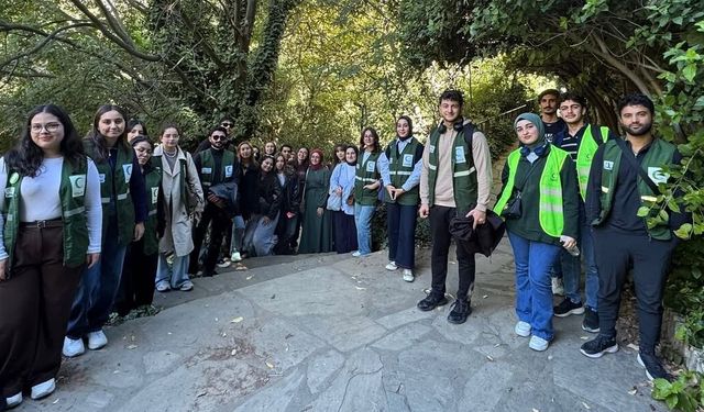 Yeşilay İzmir gençleri, Dünya Ruh Sağlığı Günü’nde doğayla buluştu