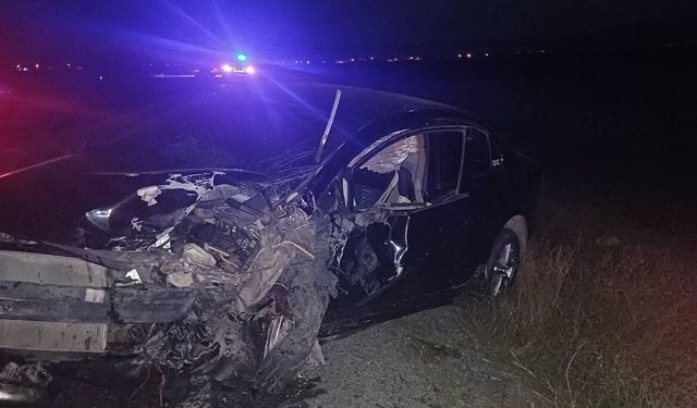 Afyonkarahisar’da feci kaza: 1 çocuk öldü, 8 kişi yaralandı