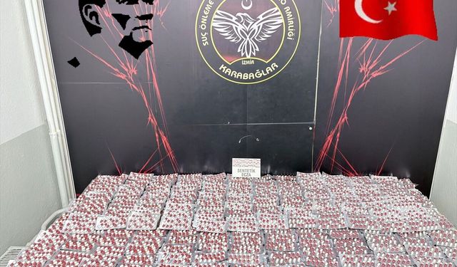 Karabağlar'da uyuşturucu operasyonu: 3 şüpheli tutuklandı