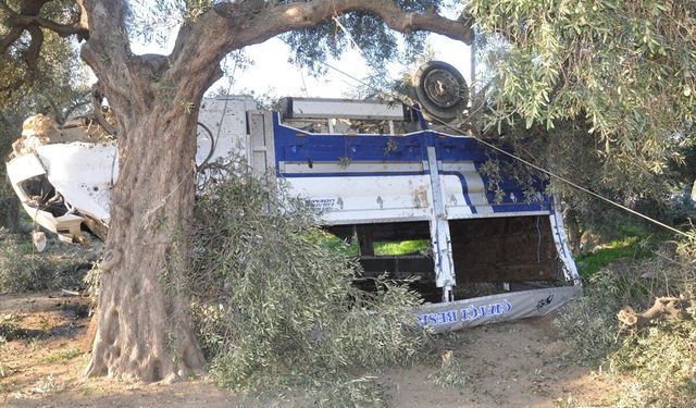 Ödemiş'te kamyonet takla attı: 1 kişi yaralandı