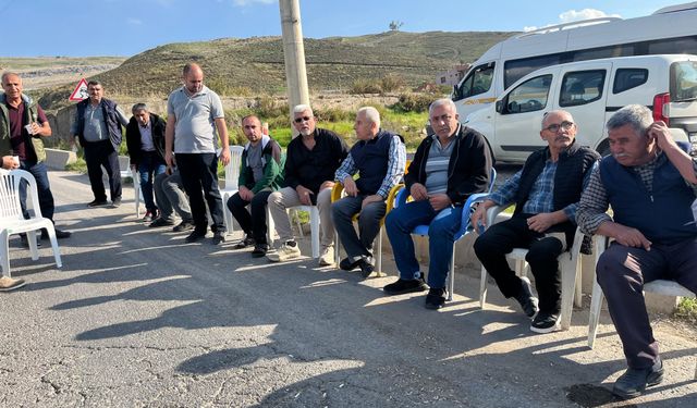 İzmir Çiğli'de çöp direnişi: Harmandalı'nın yeniden açılma ihtimaline karşı 9 gündür nöbetteler