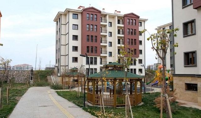 İzmir Tire'de 3 + 1 Ev Satılacak: Mahkemenin İstediği Fiyat Gündem Oldu