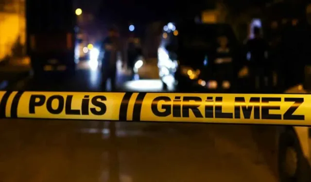 İzmir Bayraklı'da bıçaklı kavga: 1 kişi yaralandı