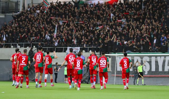 Karşıyaka, Fenerbahçeli gençleri seçti