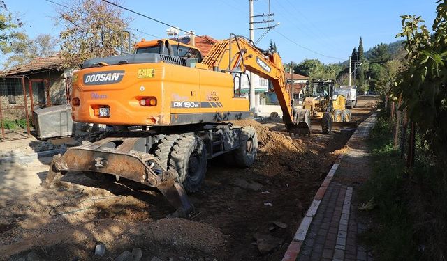 İzmir trafiğine nefes aldıracak çalışma: Yollar tek tek yenileniyor!