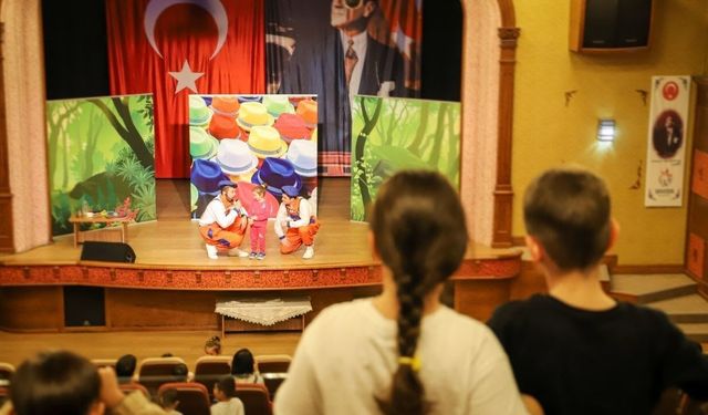 Bayındır’da ocak ayı sanatla geçecek: Tiyatro ve masal buluşması başlıyor