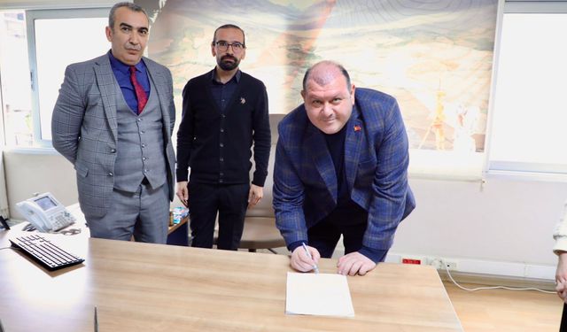 Menderes'te imzalar atıldı... O taşınmaz artık belediyeye ait!