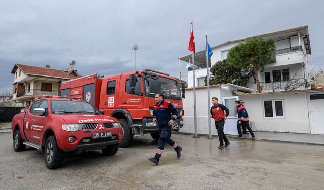 İzmir’de afetlere yeni kalkan: 63’üncü itfaiye istasyonu hizmete girdi