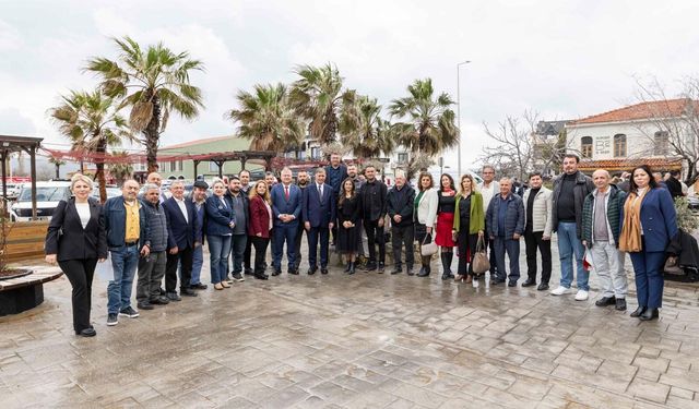 Tugay’dan İzmir’i karalayanlara sert yanıt: Önümüzü kapatsalar da devam