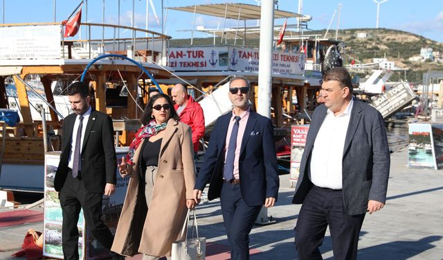 KKTC heyeti Seferihisar’da: Turizmde iş birliği masaya yatırıldı