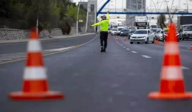 İzmirliler dikkat, yolda kalmayın: O cadde 15 gün trafiğe kapatıldı!