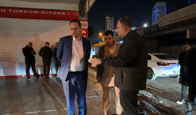Bornova’da gece gündüz asfalt mesaisi: Başkan Eşki gece yarısı sahadaydı