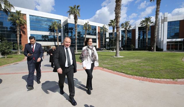 Belediye–üniversite el ele: Karşıyaka Bilim Merkezi yeniden açılıyor