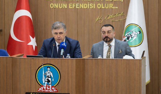 Başkan Tugay Ödemiş'te açıkladı: 2026–2027’de tüm köy yolları yenilenecek