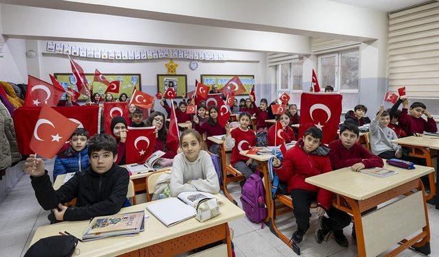 Okullarda ara tatil başlıyor: 18 milyon öğrenci bayramla birlikte 9 gün dinlenecek