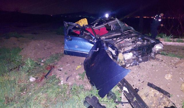 Manisa’da otomobil şarampole yuvarlandı: 1 ölü, 1 ağır yaralı