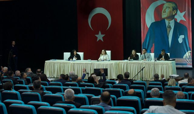 Esnafa müjde: Konak Meclisi’nde ruhsat ücretlerine yeni düzenleme geliyor