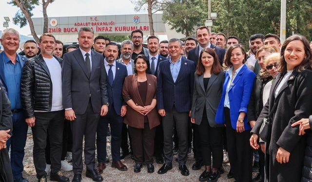 Özgür Özel, Buca Kırklar Cezaevi’nde Soyer ve Aslanoğlu’nu ziyaret etti