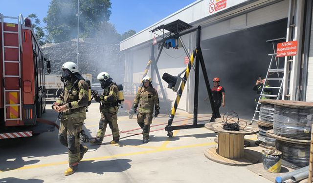 İzmir’de 6,2 büyüklüğünde deprem ve yangın senaryolu tatbikat