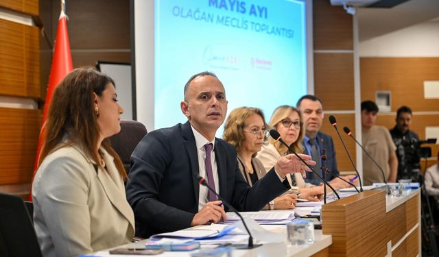 Bornova Meclisi’nde bütçe tartışması: 4,3 milyarlık bütçe meclisten geçti