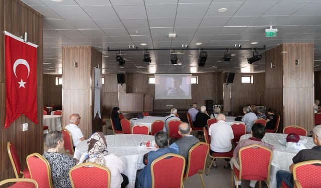 Huzurevi sakinlerinden gençlere mesaj: Babalarınızın kıymetini bilin