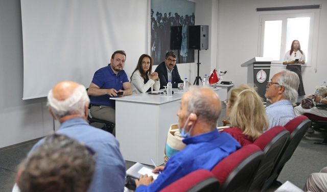 Başkan Ünsal STK temsilcileriyle Karşıyaka için buluştu