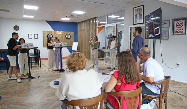Karşıyakalı gençler bilgilerini Genç Yaka’da yarıştırdı
