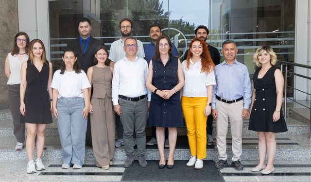 İzmir’de genç girişimcilere ücretsiz dijital eğitim fırsatı