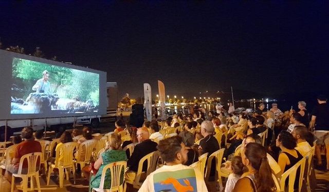 Bayraklı’da ücretsiz açık hava sineması 10 Temmuz’da başlıyor