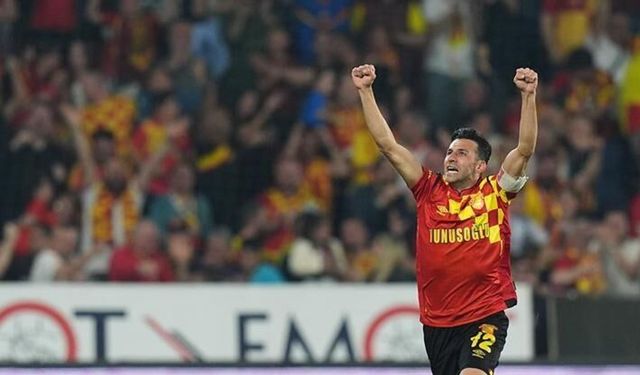 Göztepe kaptanı İsmail Köybaşı futbolu bıraktı