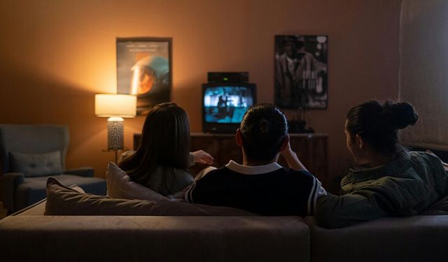 Film izlemenin faydaları: Beynin 24 farklı ağı aktif oluyor