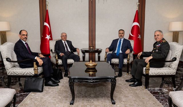 Ankara'da 4 saatlik kritik toplantı: İsrail tehdidi masaya yatırıldı