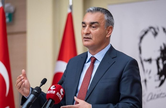Müslim Sarı açıkladı... CHP'de kurultay için tarih verildi
