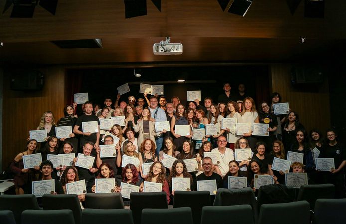 Folkart Academy’nin yeni dönem mezunları sertifikalarını aldı