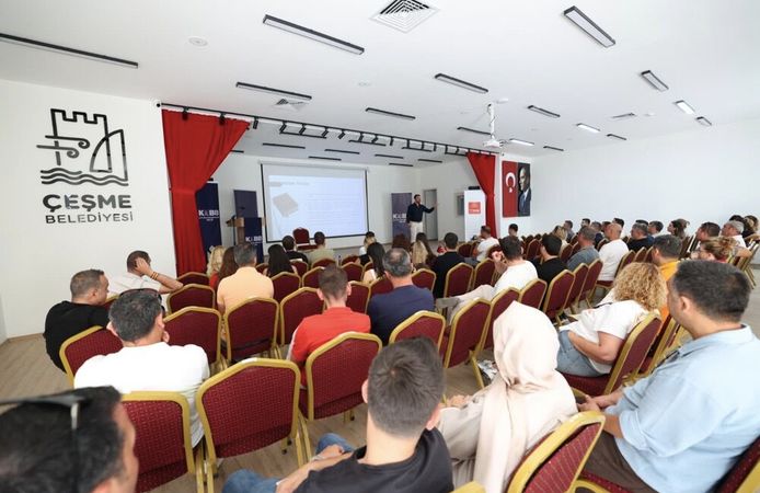 Çeşme’de belediyeleri buluşturan eğitim maratonu tamamlandı