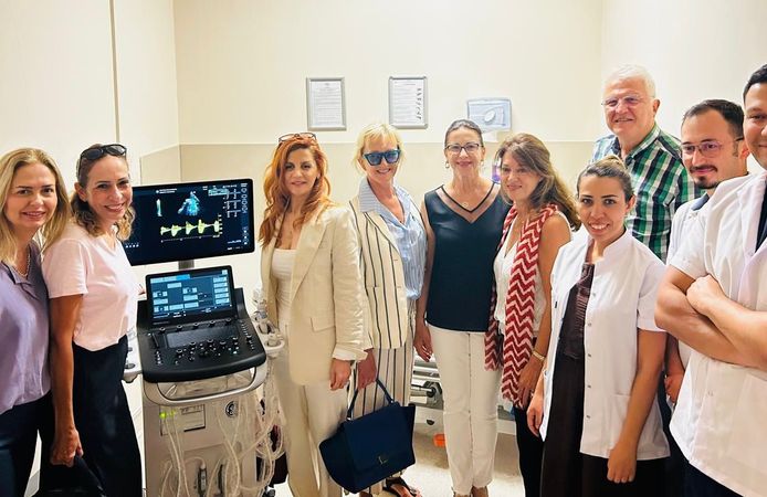 Karşıyaka Rotary Kulübü, Behçet Uz Çocuk Hastanesi’nde umutları yeşertti