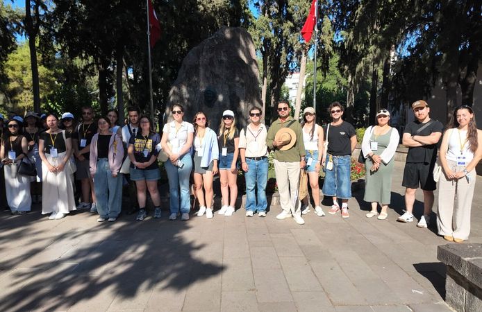Geleceğin mimarları Karşıyaka’nın tarihi mirasını keşfetti