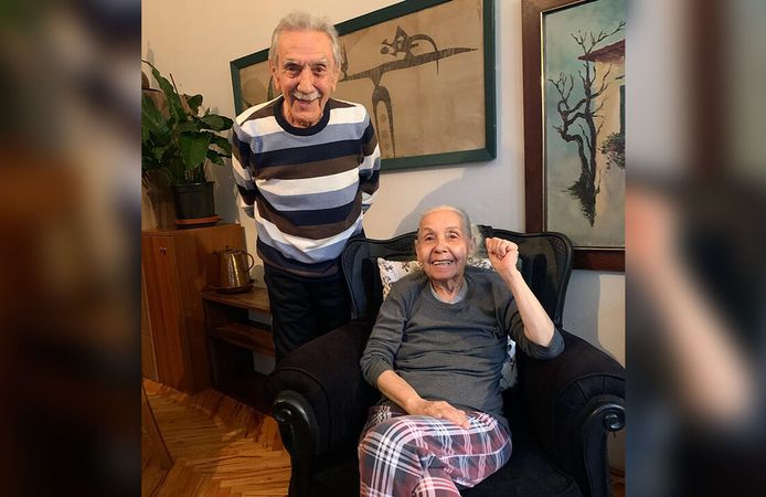 Aydemir Akbaş'ın eşi Beyhan Benek Akbaş yaşamını yitirdi