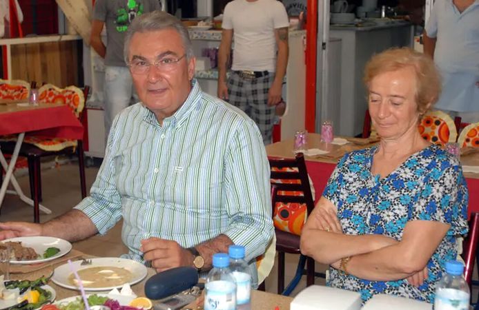 Deniz Baykal'ın eşi Olcay Baykal, 88 yaşında hayatını kaybetti
