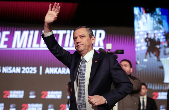 Özgür Özel’in açıkladığı takvim sonrası “Yeni Parti” için patent başvurusu yapıldı