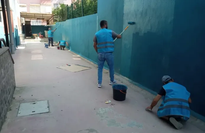 Ödemiş'te hükümlü ve yükümlüler okulları yeni eğitim öğretim yılına hazırlıyor
