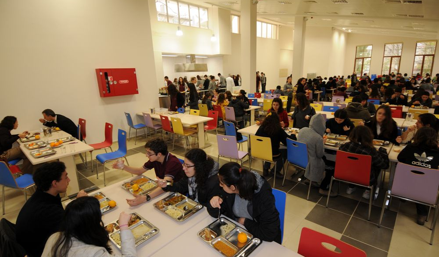 İTÜ'de yemekhane özelleştiriliyor: Öğrencilerden ve işçilerden ortak tepki
